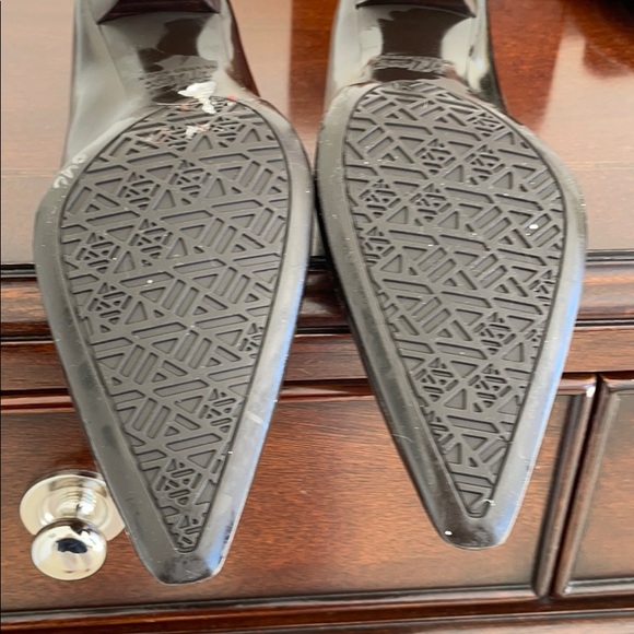 NEW AK ANNE KLEIN IFLEX PUMPS - Picture 4 of 6